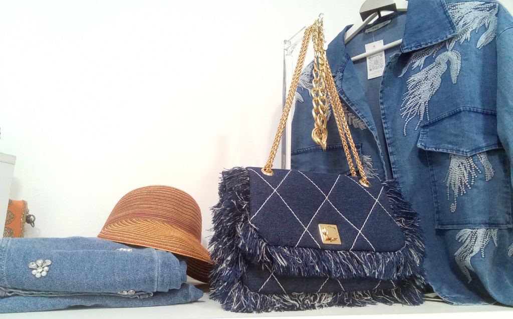 Bolso cadena jean flecos